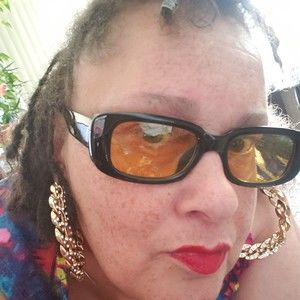 Meet your Posher, Poogalina